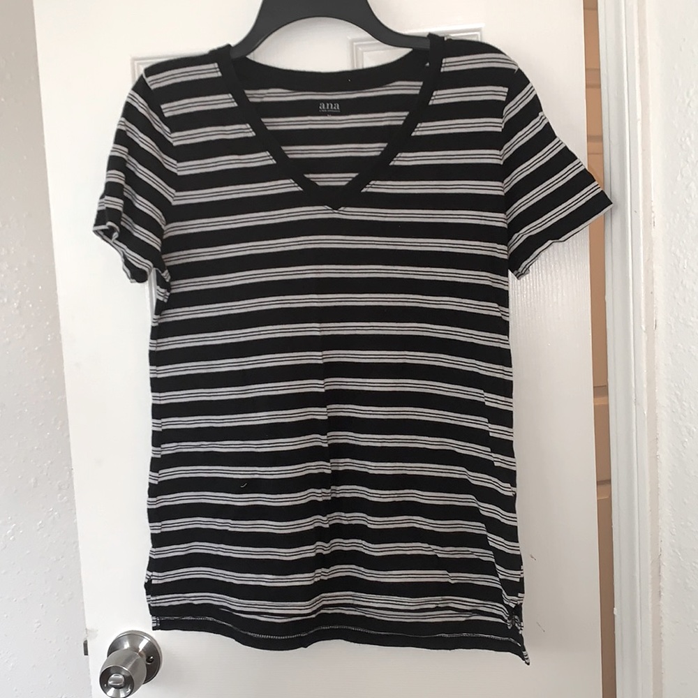 a.n.a Stripped V Neck Tee